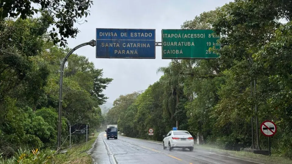 PR-412 entre Guaratuba e Garuva