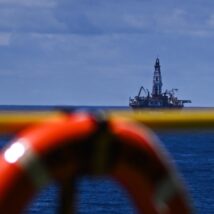 Plataforma de exploração de petróleo da Petrobras. Imagem referente a matéria