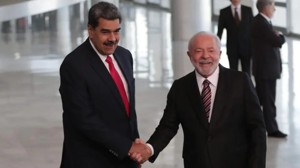 Lula recebeu Nicolás Maduro em 2023: diplomacia parada no tempo.