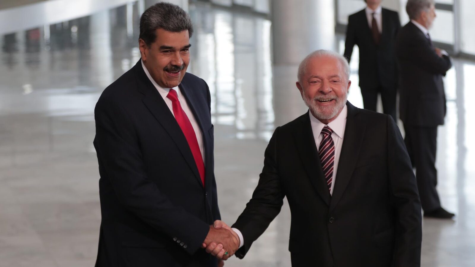 Lula recebeu Nicolás Maduro em 2023: diplomacia parada no tempo.