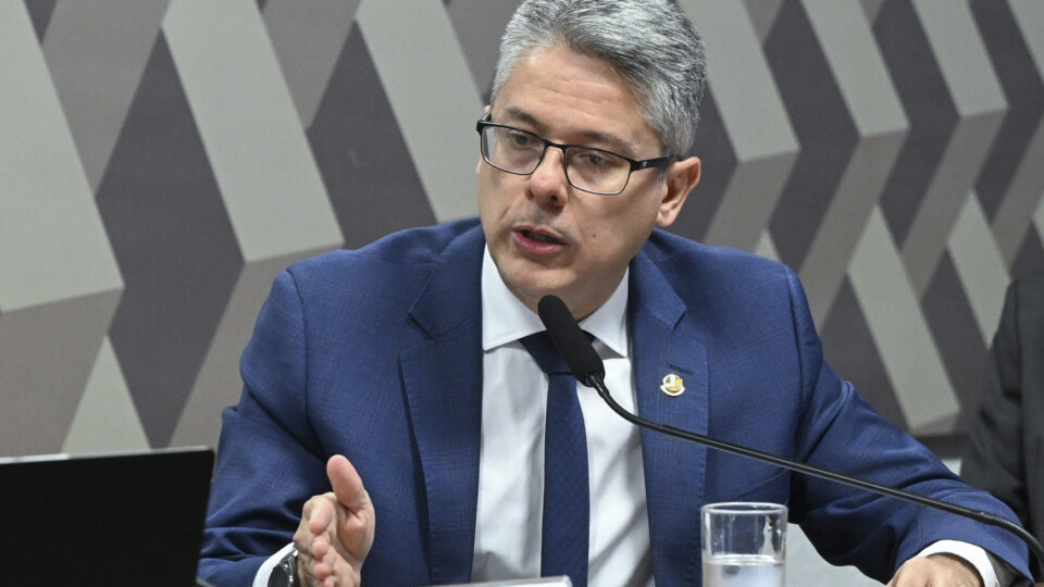 Caso Master: Alessandro Vieira representa na PGR contra ministro Jhonatan de Jesus, do TCU