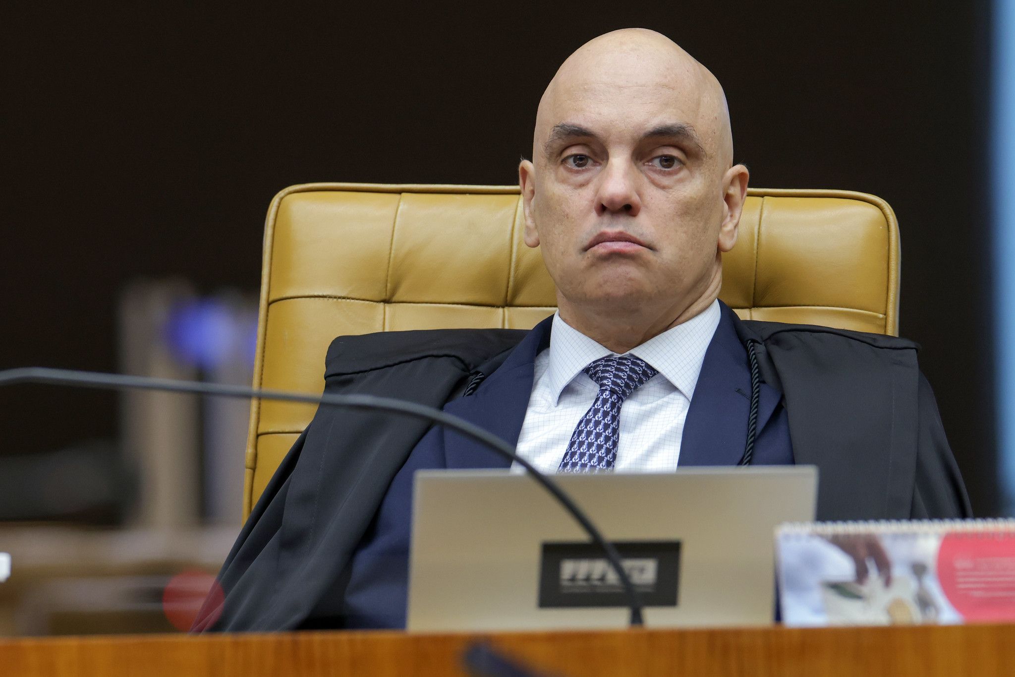 Moraes decidiu que o presidente do CFM deverá explicar a “conduta ilegal” da entidade em um depoimento à PF.