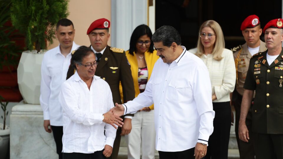Petro minimiza atritos com Trump e convida ditadora interina da Venezuela para visita