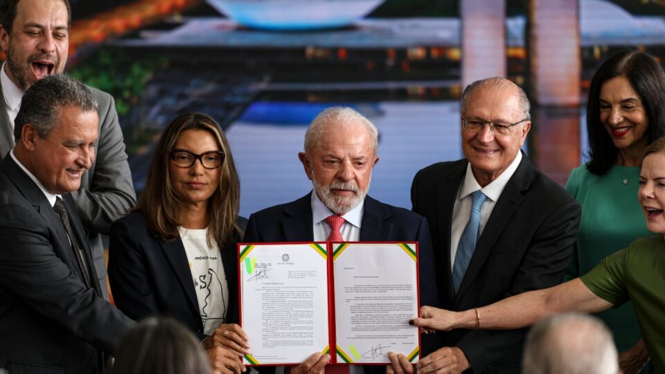 Lula veta dosimetria em ato esvaziado dos três anos do 8/1