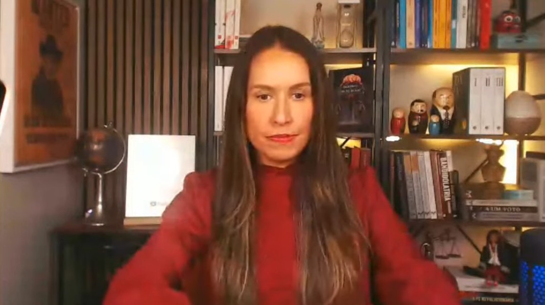A ex-juíza Ludmila Grilo criticou a decisão do ministro Alexandre de Moraes sobre o CFM durante a super live do 8 de janeiro transmitida na tarde desta quinta-feira (8)