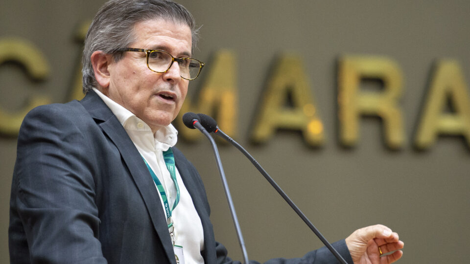 Presidente de Sindicato Médico do RS diz que “interferência” de Moraes no CFM é “inaceitável”