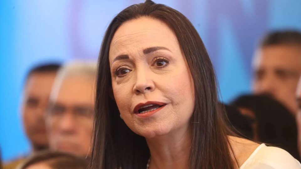 Nobel nega possibilidade de entrega do Prêmio da Paz a Trump após sugestão de María Corina