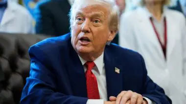 Presidente dos EUA alertou Cuba sobre fim do financiamento da Venezuela.