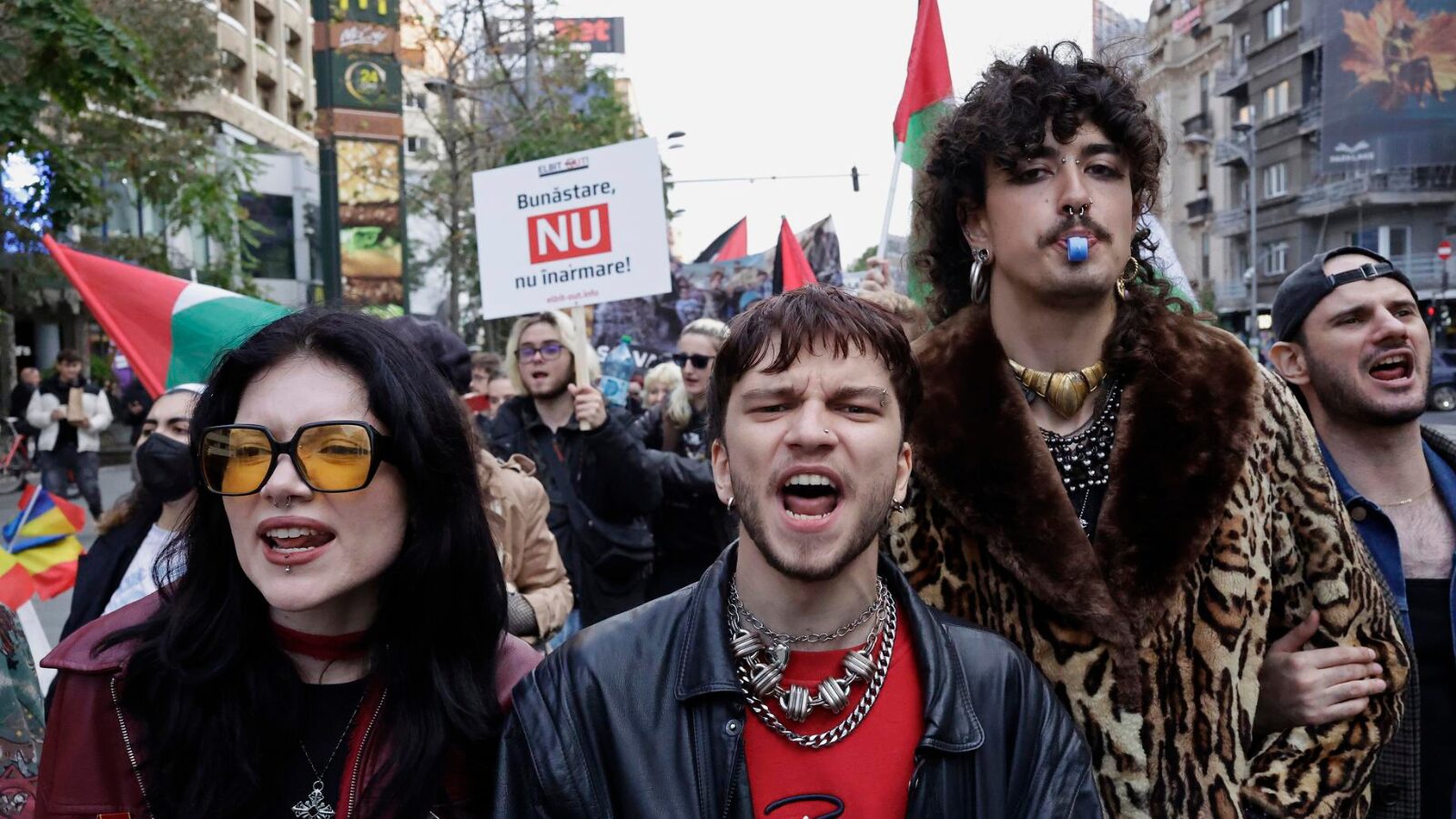 Manifestantes a favor da Palestina durante ato em Bucareste, na Romênia, no ano passado.