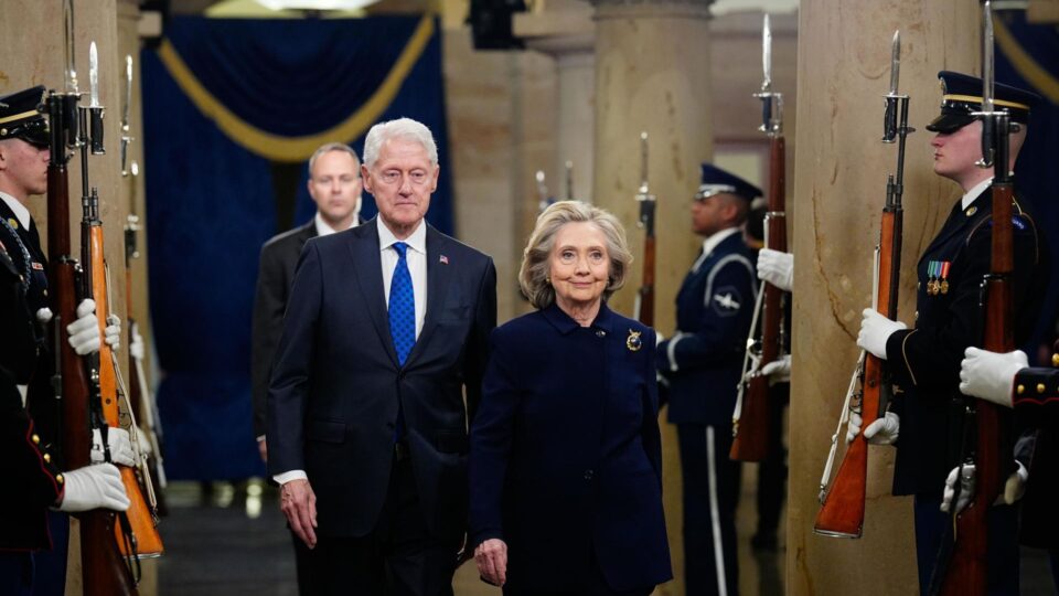 Bill e Hillary Clinton se recusam a testemunhar no Congresso americano sobre caso Epstein