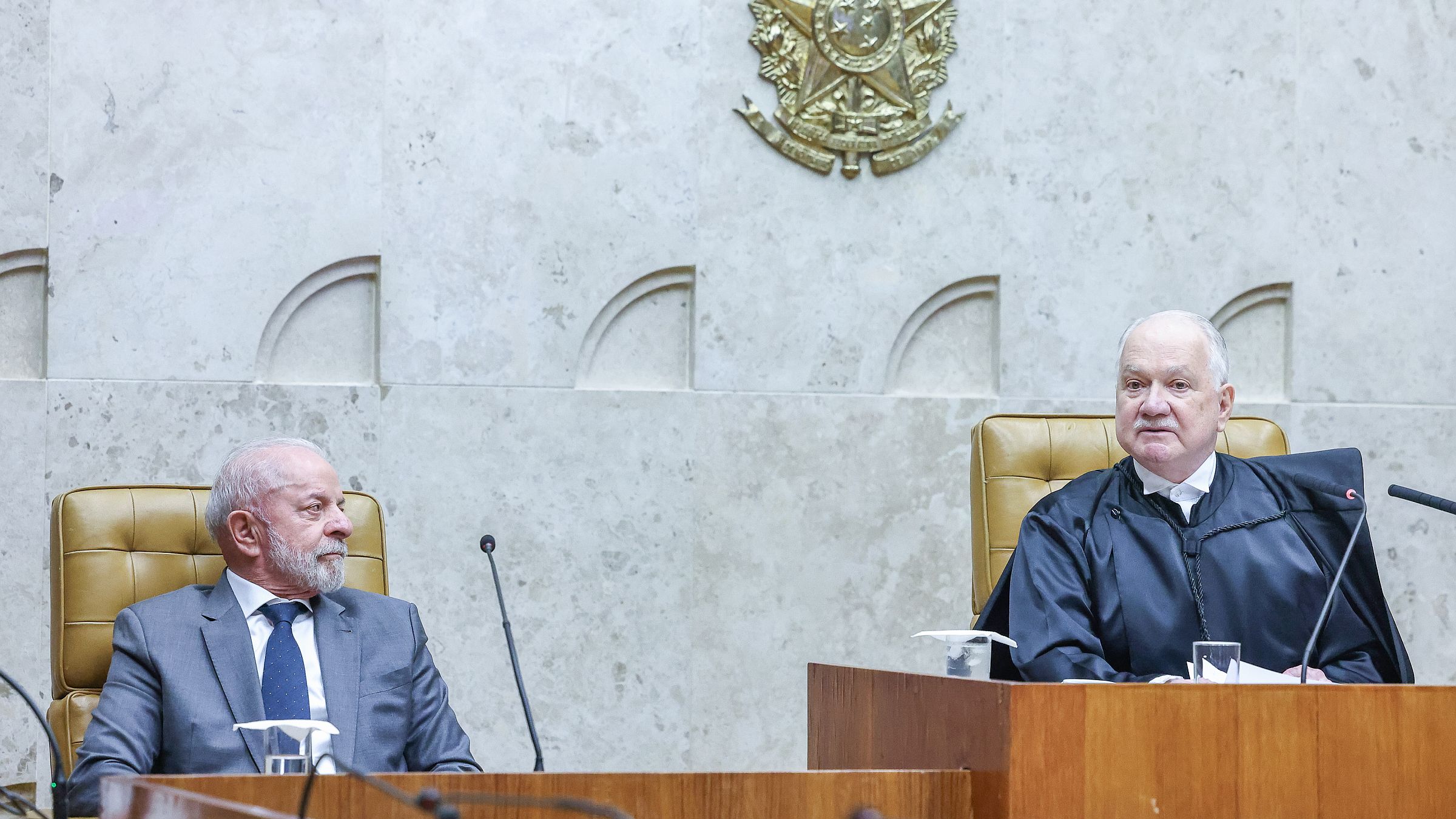 Lula na posse de Edson Fachin como presidente do STF: sempre que perde no Congresso, governo corre para o Supremo na tentativa de reverter o resultado.