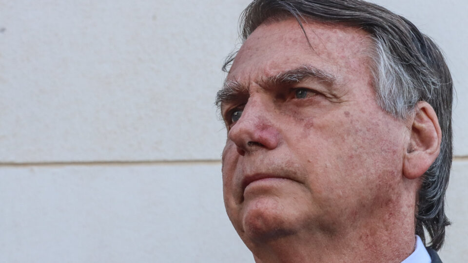 Defensoria do DF investiga condições de saúde de Bolsonaro na PF