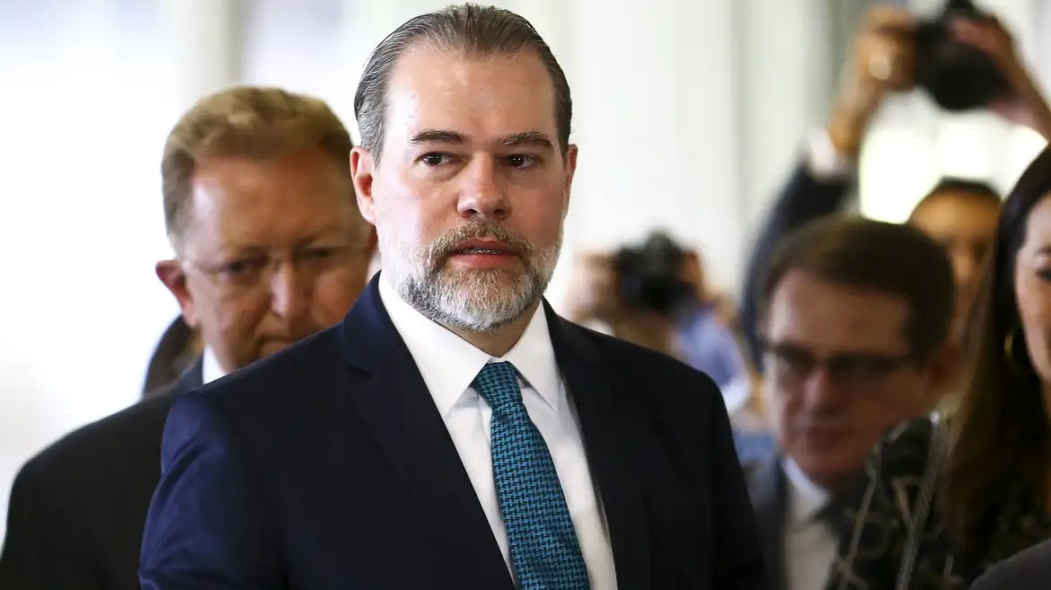 Toffoli mudou decisões sobre provas apreendidas pelo menos três vezes após críticas