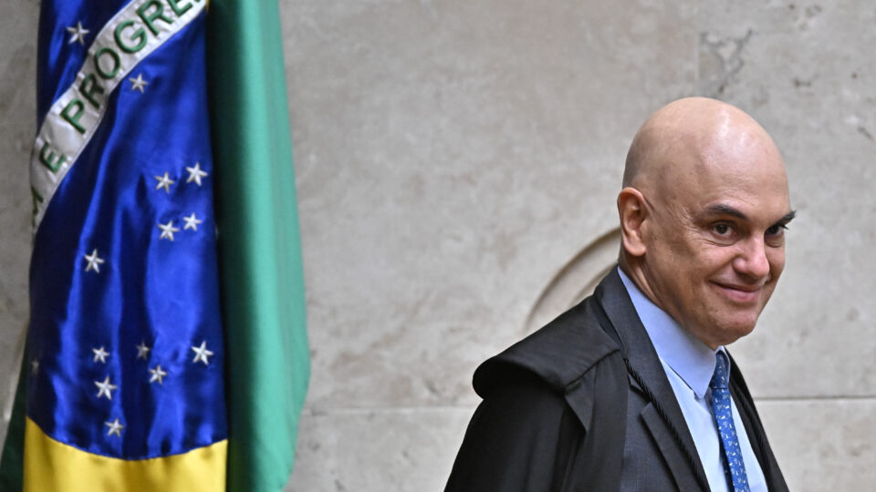 Moraes exibe sadismo com sofrimento de Bolsonaro
