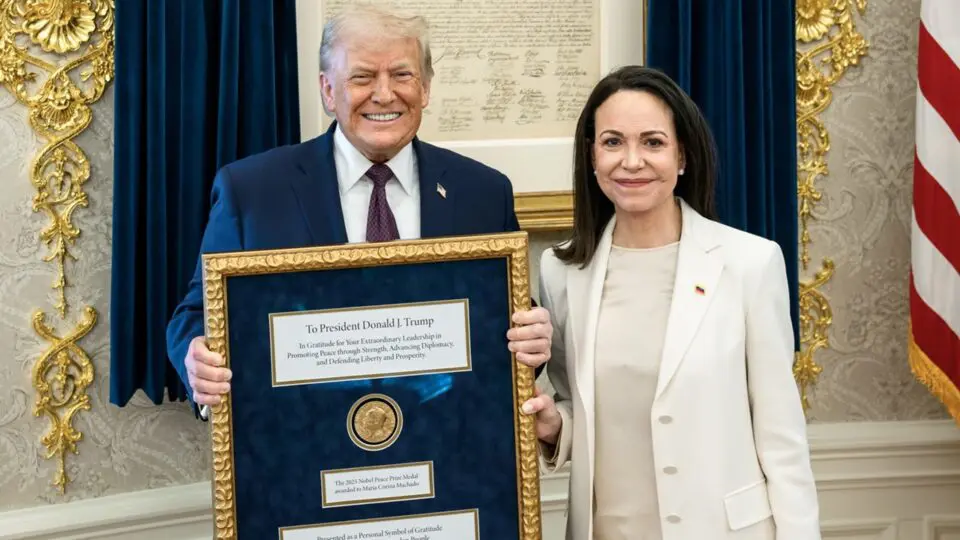 Maria Corina Machado vincula projeto presidencial à consolidação da transição política na Venezuela.