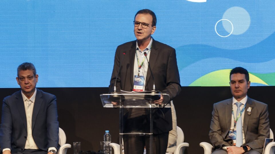 Paes admite já estar em pré-campanha para governador do Rio