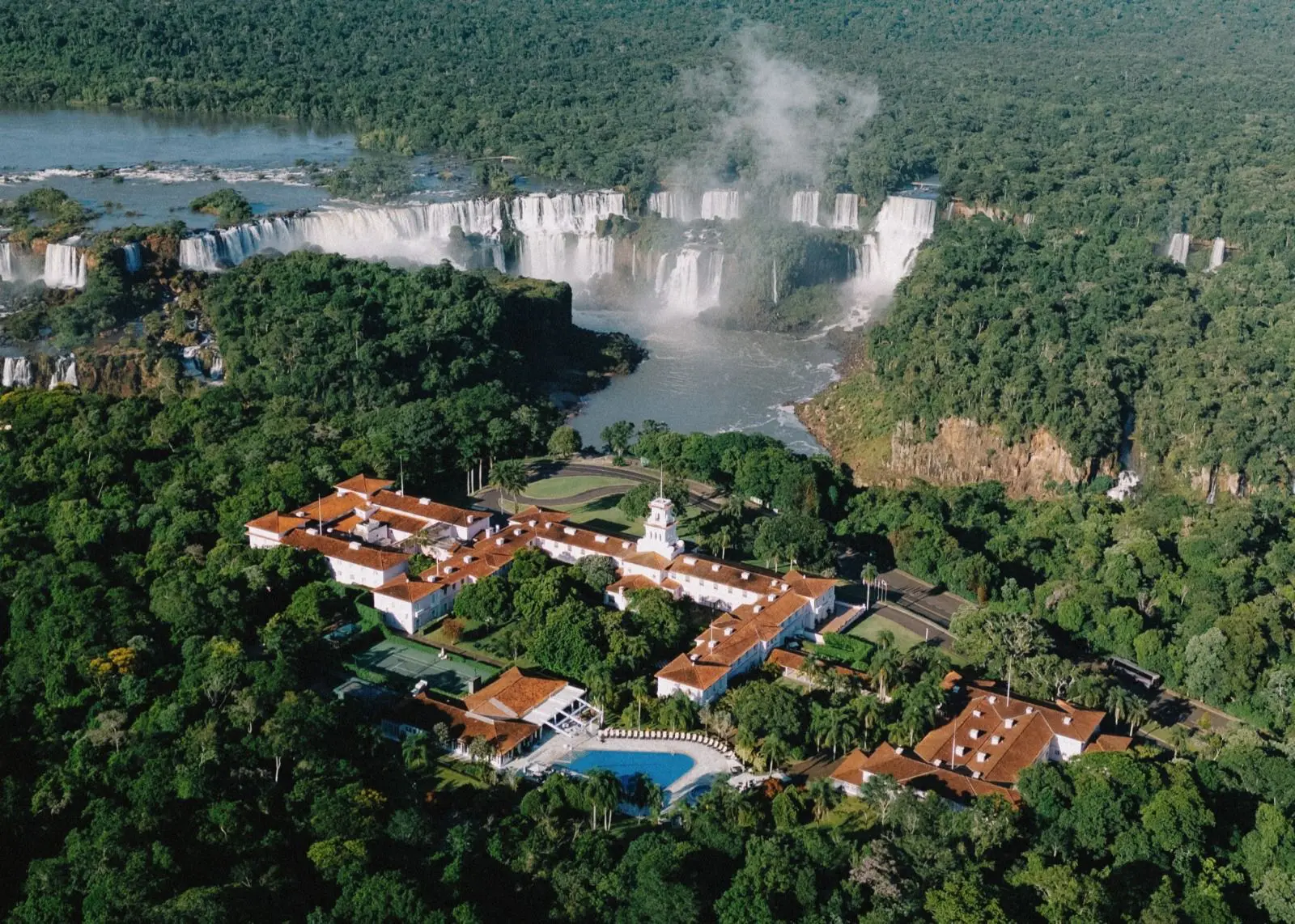 Paisagem do Parque Nacional do Iguaçu integra área de investimentos do plano 2030 voltado ao turismo sustentável.