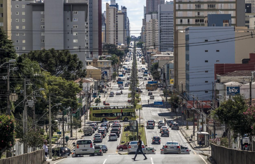 Imóveis em Curitiba: bairros valorizam até 23% e mercado segue aquecido apesar dos juros