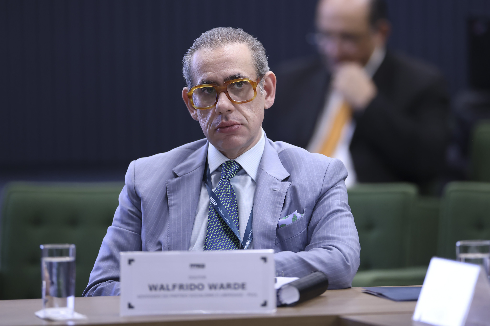 Advogado crítico de delação premiada deixa defesa de Daniel Vorcaro.