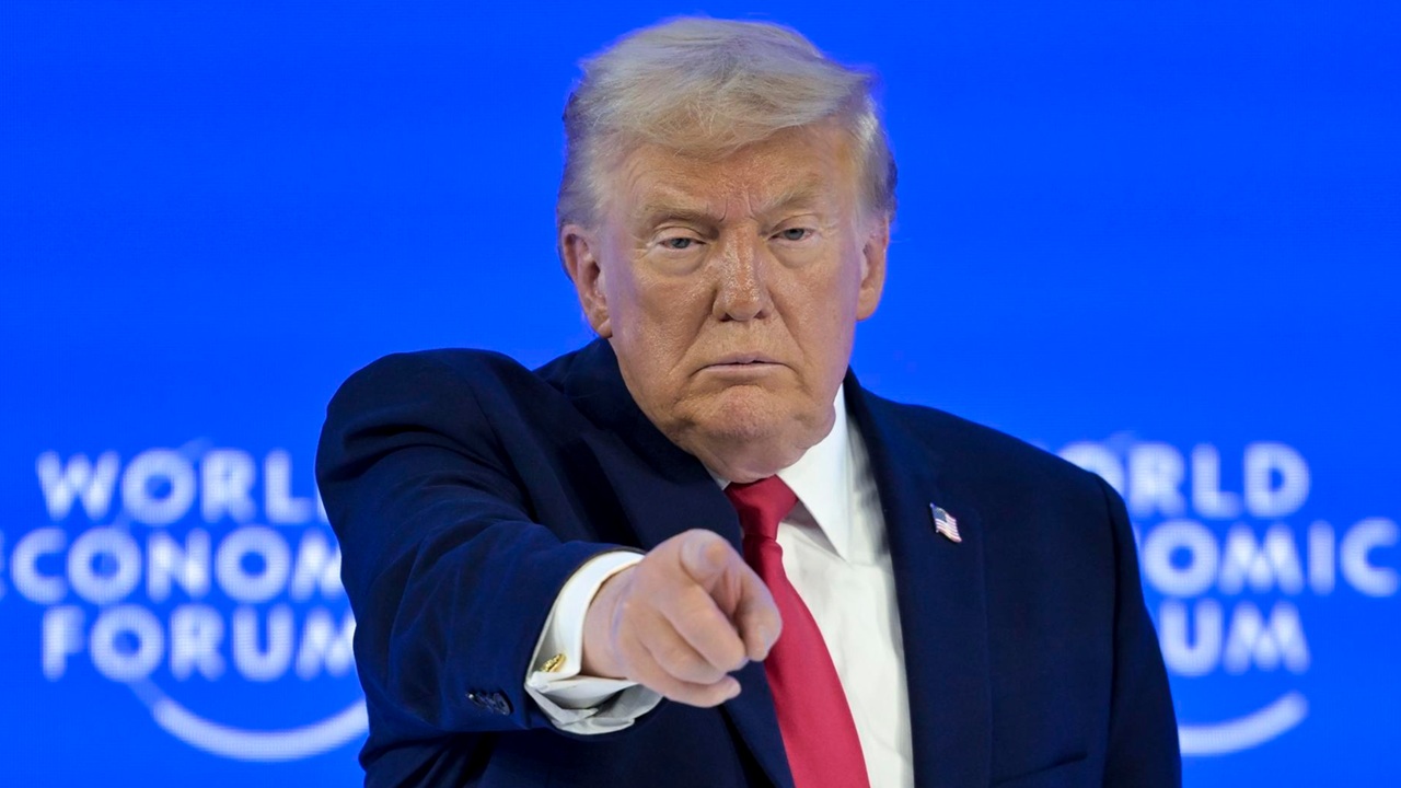 Trump diz que negociações visam “acesso total” à Groenlândia