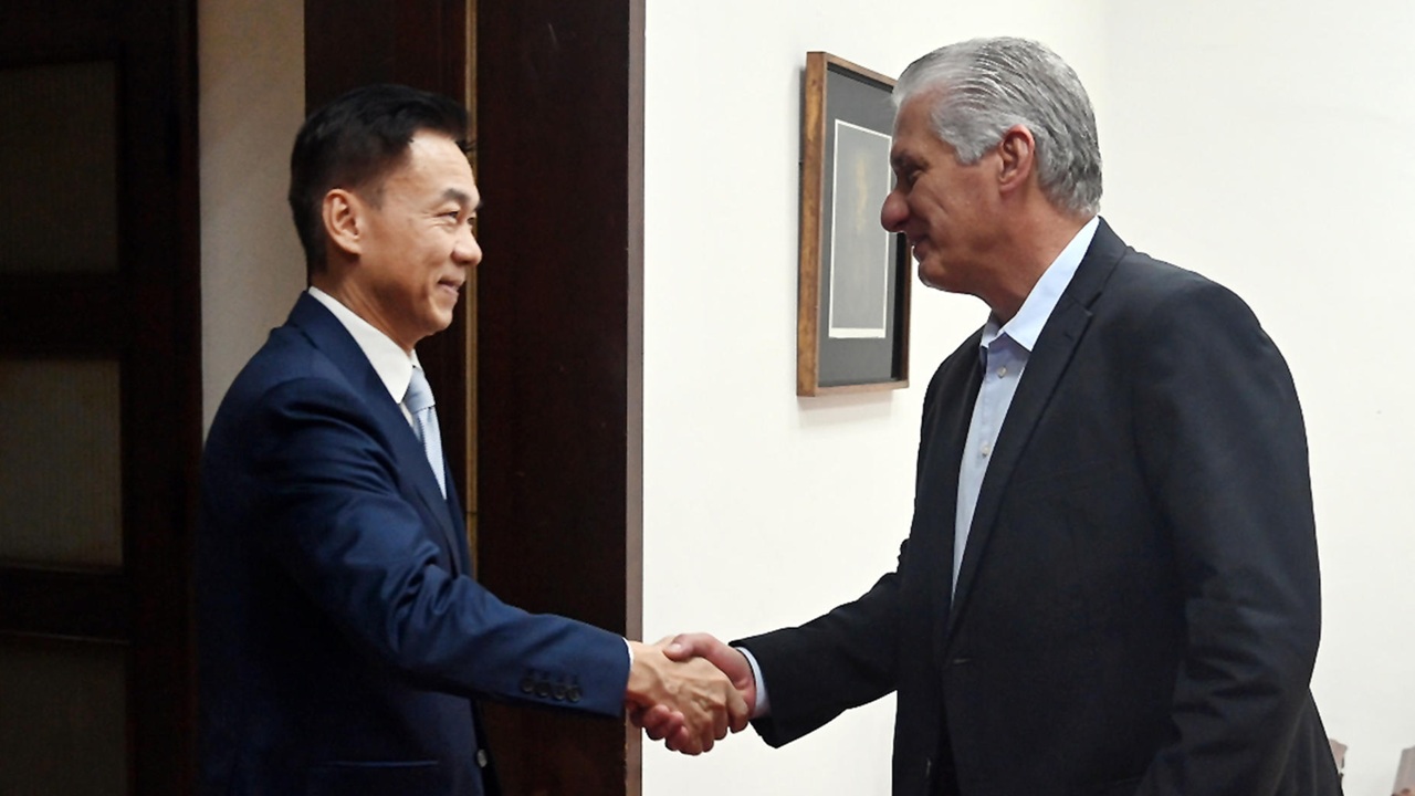 China faz acordo para novo pacote de ajuda para Cuba