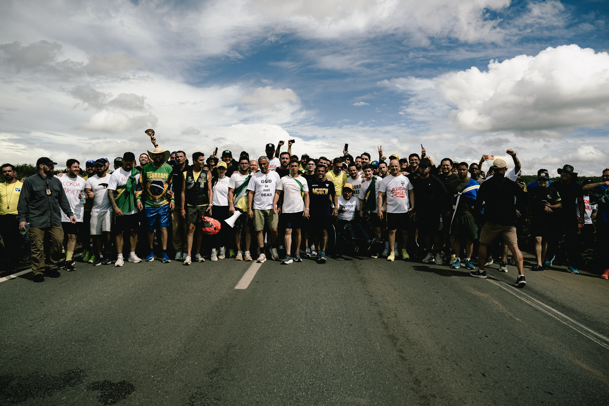 Carlos Jordy anuncia que “caminhada da liberdade” atingiu 150 km, em um trajeto que vai de Paracatu (MG) até Brasília.