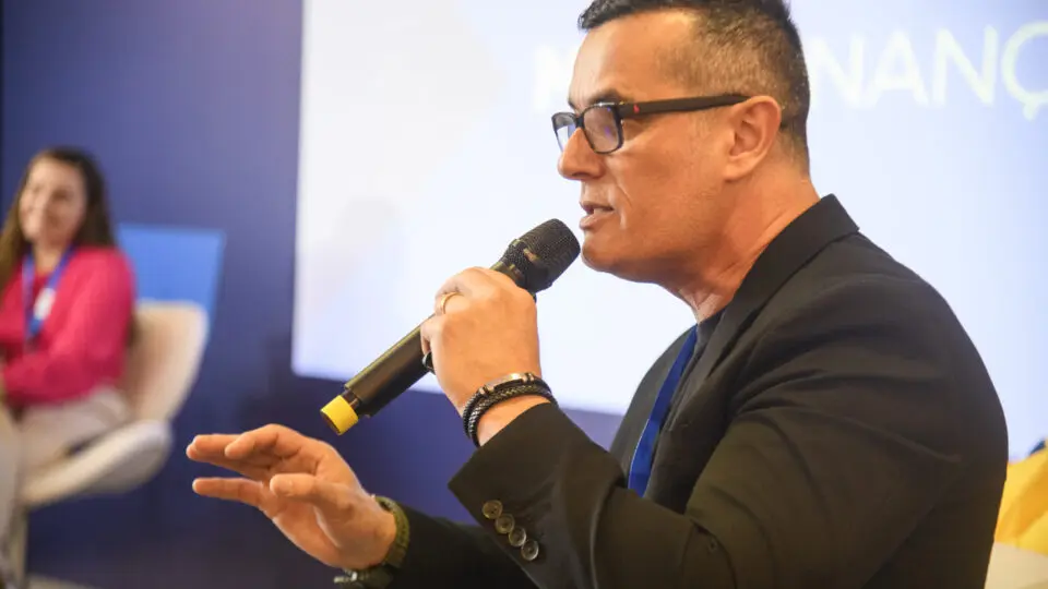 Amberson Bezerra, coordenador de Acesso a Serviços Financeiros do Sebrae/PR, enfatiza a importância dos reconhecimentos recebidos.