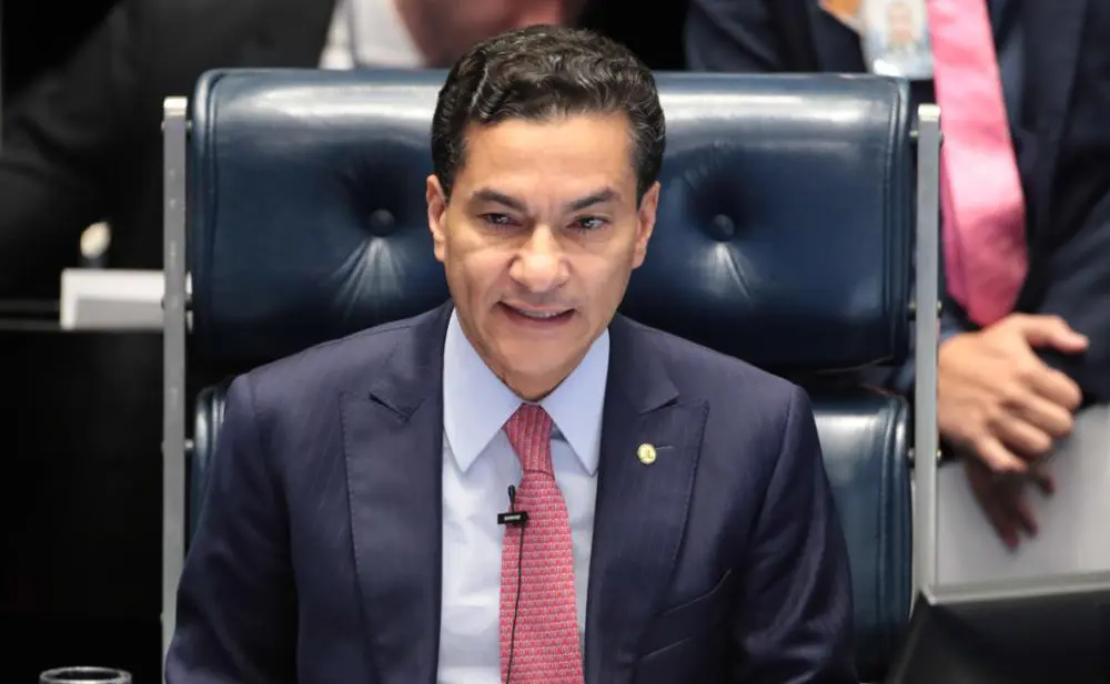 Direita não está fechada com Flávio Bolsonaro, diz presidente do Republicanos