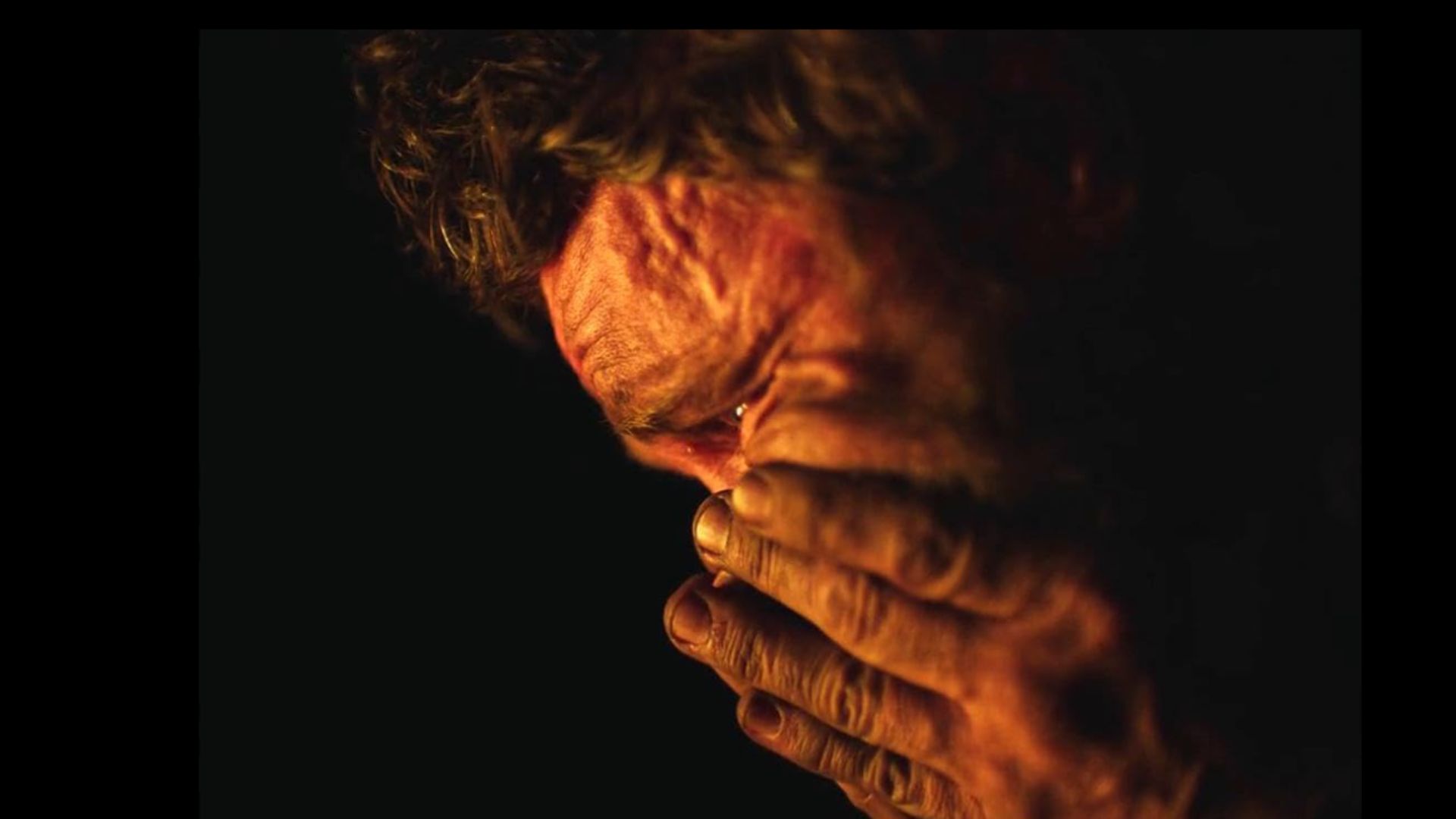 Joel Edgerton como Robert Grainer em “Sonhos de Trem”: duvido você continuar achando Wagner Moura um grande ator depois disso.