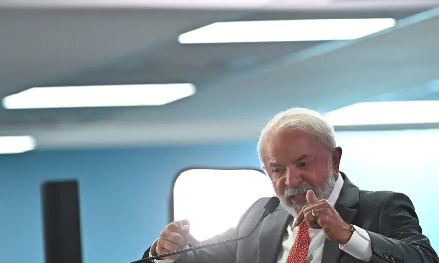 Lula e Trump conversaram por telefone durante 50 minutos. Petista sugeriu mudanças na dinâmica do conselho de paz.