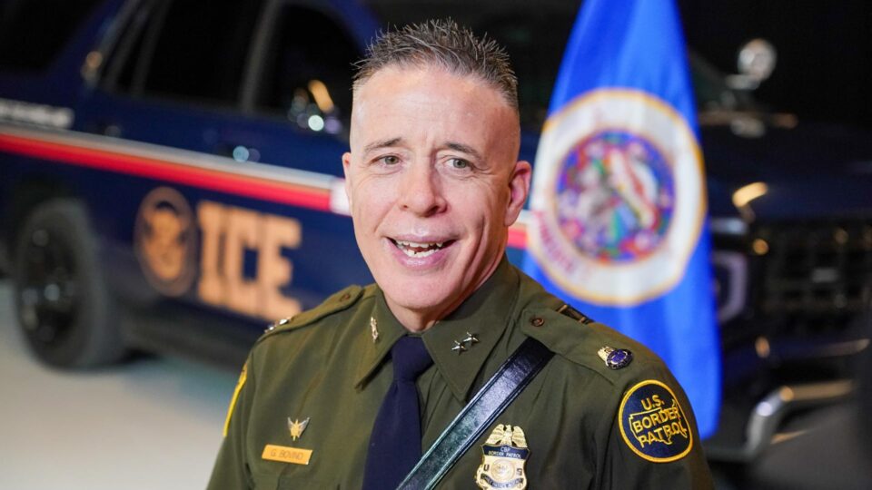 Revista diz que Trump afastou comandante de operação após morte de enfermeiro em Minneapolis; DHS nega