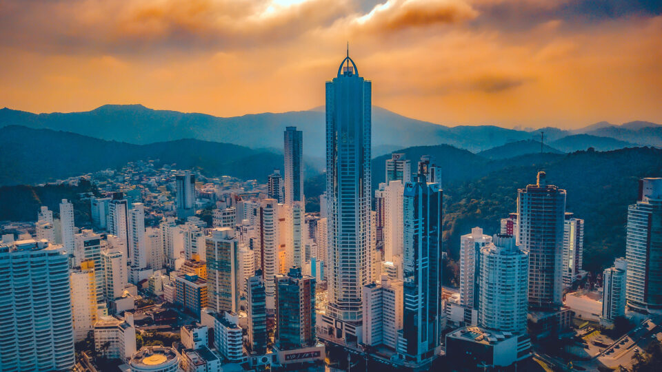 O que atrai milionários e celebridades para investir em Santa Catarina
