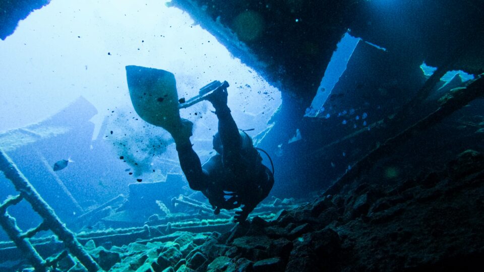 Expedição encontra navio do século XVI escondido a 2.500 metros de profundidade