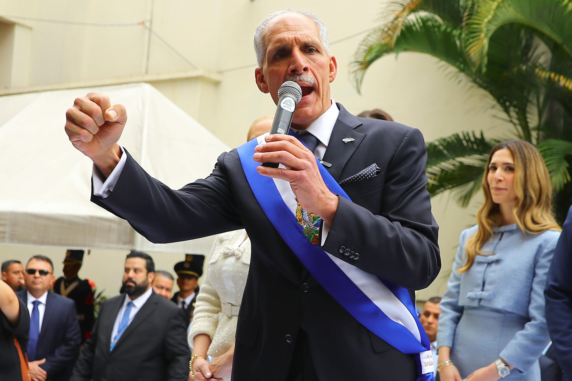 Presidente conservador anuncia forte ajuste fiscal em Honduras