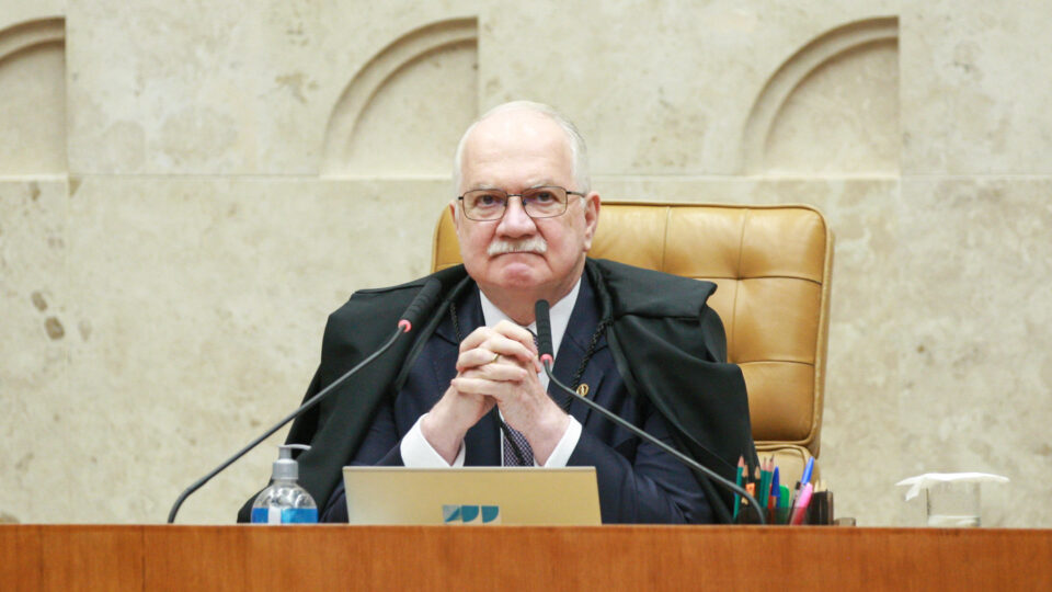 Fachin indica que inquérito do Banco Master pode sair do STF