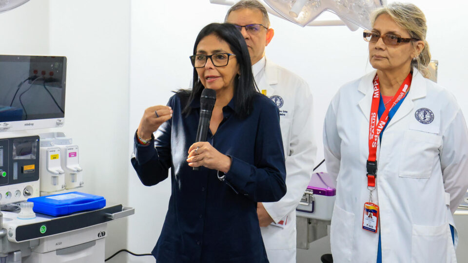 Sucessora de Maduro anuncia desbloqueio de ativos venezuelanos nos EUA após diálogos com Trump