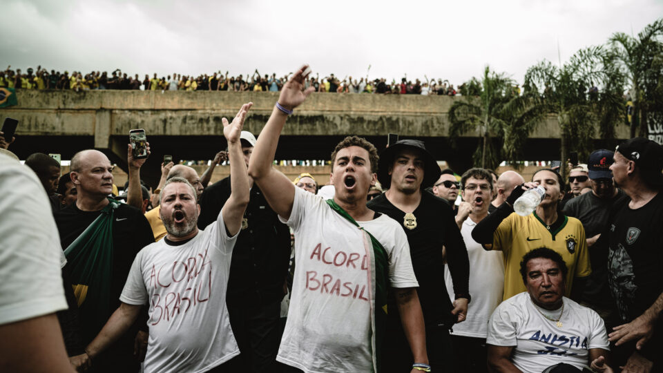 O Brasil acordou!: 255 km a pé pela liberdade