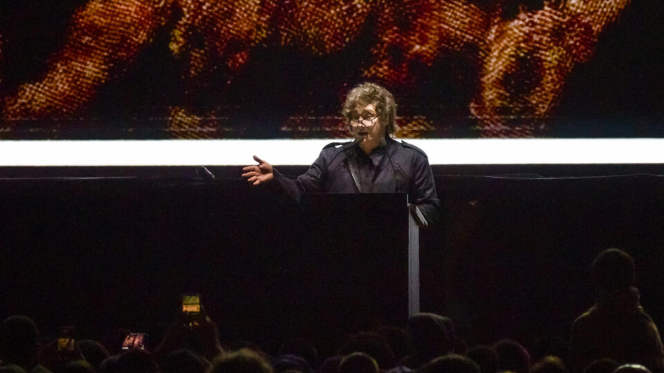 Milei diz que Argentina está mostrando ao mundo que o “caminho certo” é o da direita