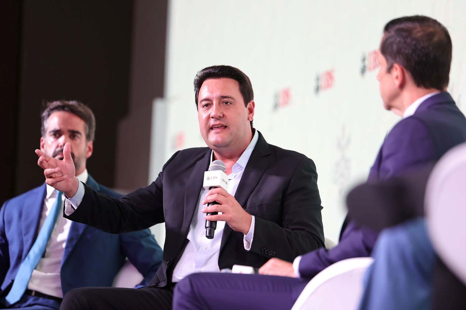 Ratinho Junior, Eduardo Leite e Ronaldo Caiado disputam vaga de candidato à Presidência da República pelo PSD.