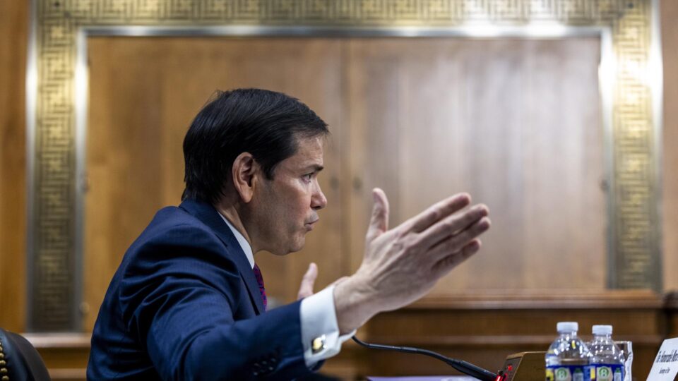 Senador dos EUA cita Lula e Bolsonaro em audiência ao questionar Rubio sobre captura de Maduro