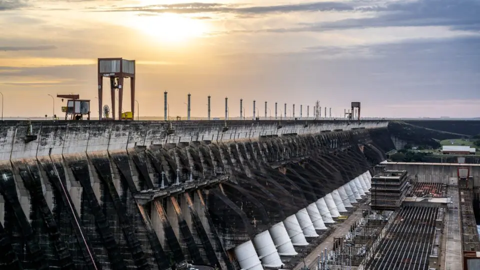 A usina de Itaipu respondeu por 11,6% da geração hidráulica do Brasil em 2025 e avançou no maior plano de modernização de sua história.