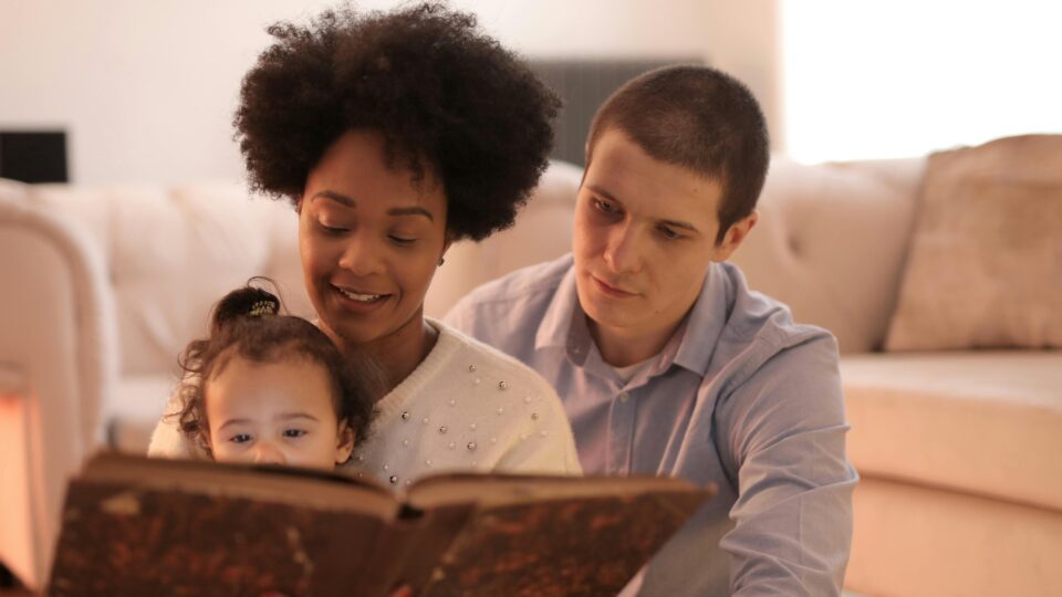 O hábito da leitura começa na família, não no Estado