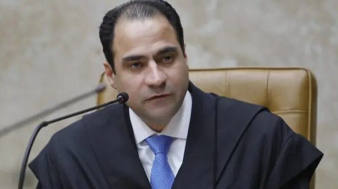 Presidente da OAB parabeniza Messias por indicação ao STF