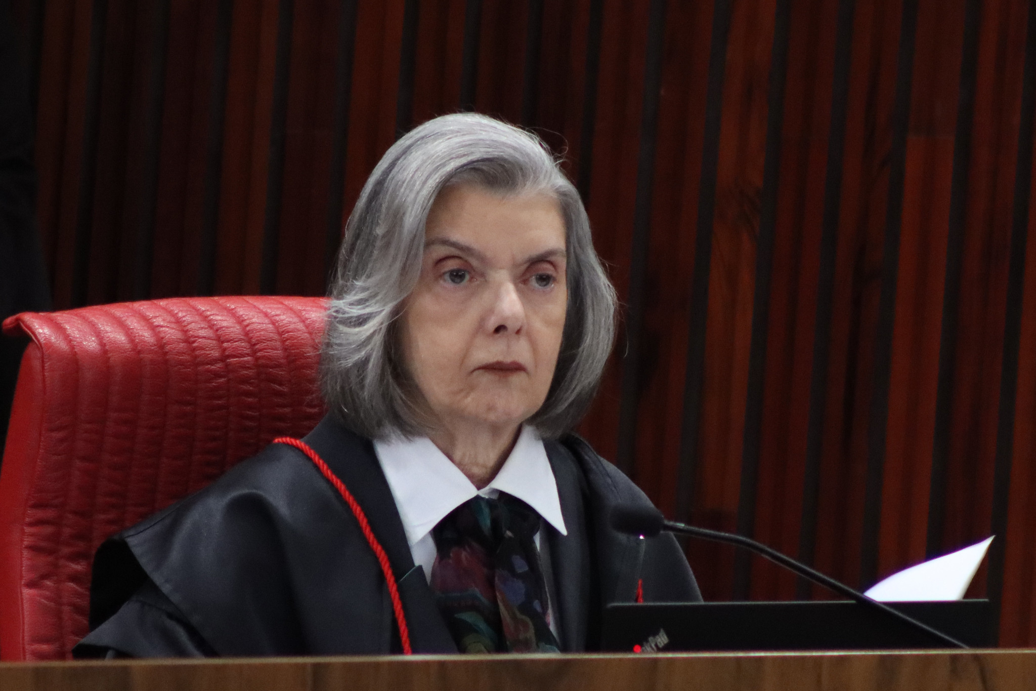 Cármen Lúcia cobra rigor ético e antecipa regras de conduta Cármen Lúcia cobra rigor ético e antecipa regras de conduta