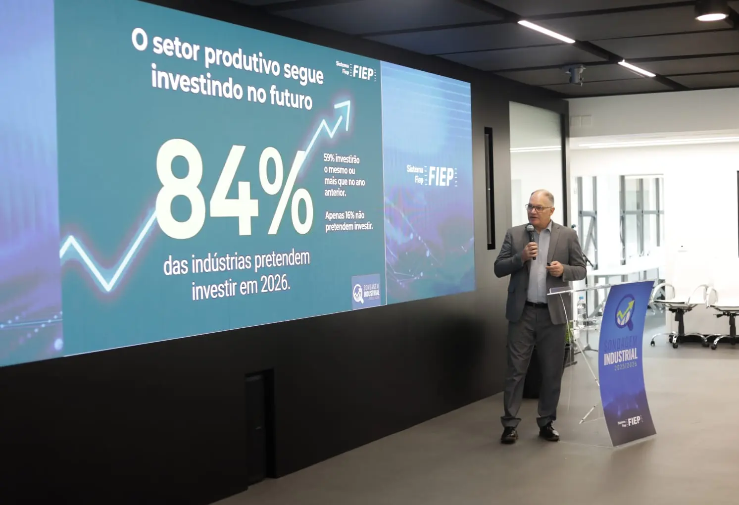 Apesar das incertezas, a maioria das indústrias planeja manter ou ampliar investimentos em 2026.