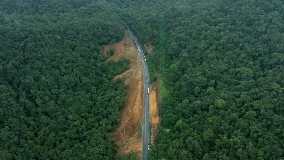 obras das áreas de escape da Serra Dona Francisca em SC