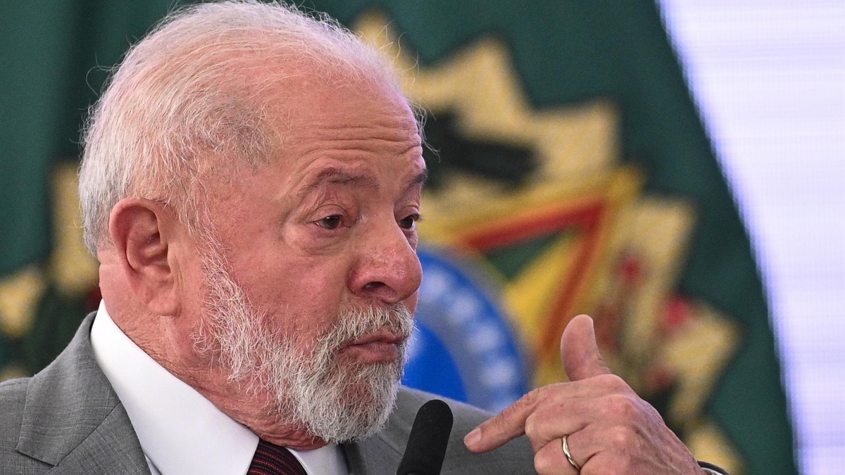 Presidente confirmou encontro com banqueiro Daniel Vorcaro, mas negou defesa e pediu investigação aprofundada.