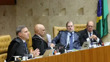 Dados de estudo e do próprio STF indicam que decisões colegiadas são exceção. Ministros preferem decidir individualmente, solução que reduz pela metade o tempo de tramitação dos processos.