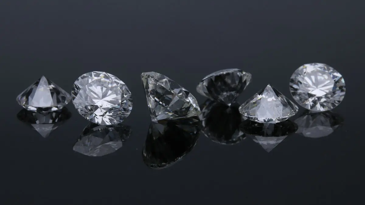 Cientistas desvendam a partir de estudo como os diamantes chegam à superfície terrestre.