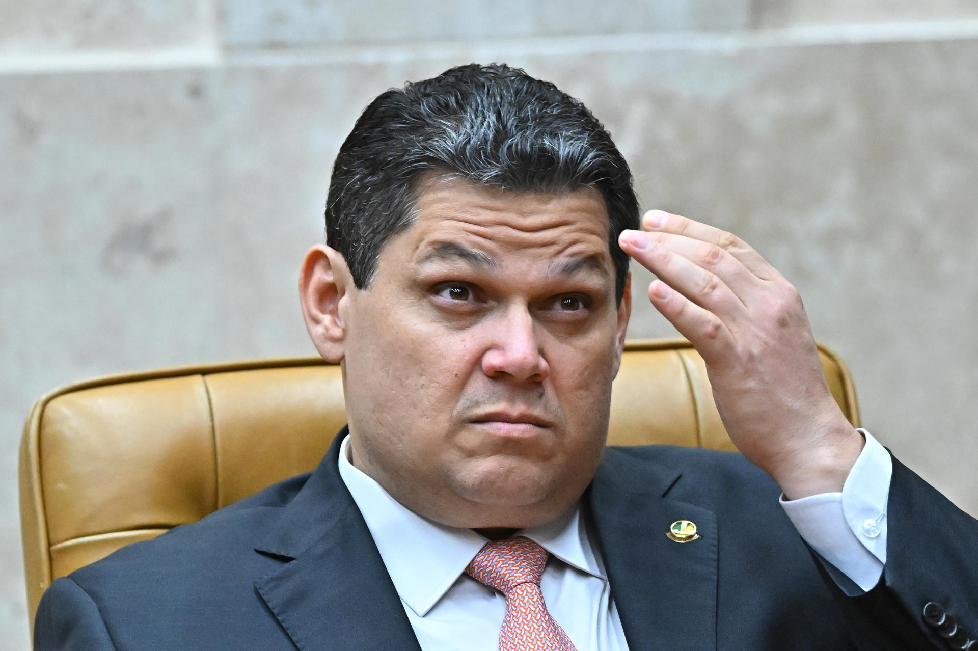 Operação contra aliado de Alcolumbre leva caso Master ao Senado